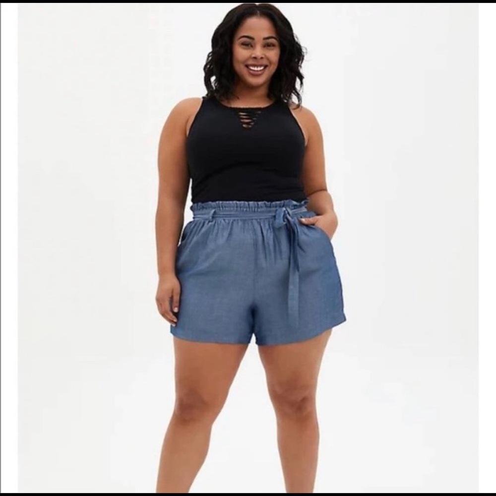 Torrid Self Tie Paperbag Waist mid short Chambray blue new